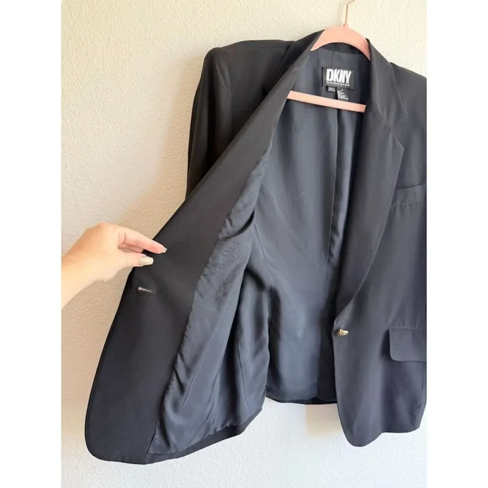 Vintage DKNY 100% Silk Notch Collar Blazer in Black with Gold Button size 4